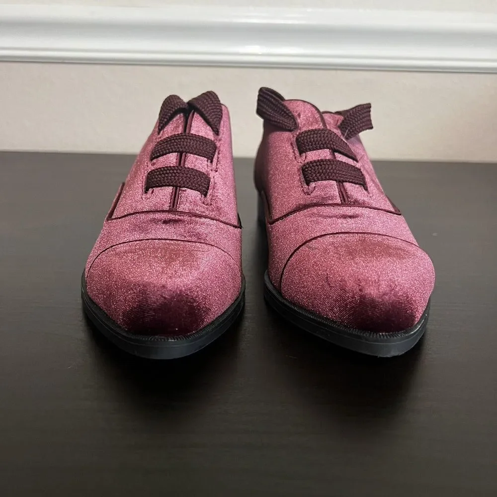 Nine West see photos